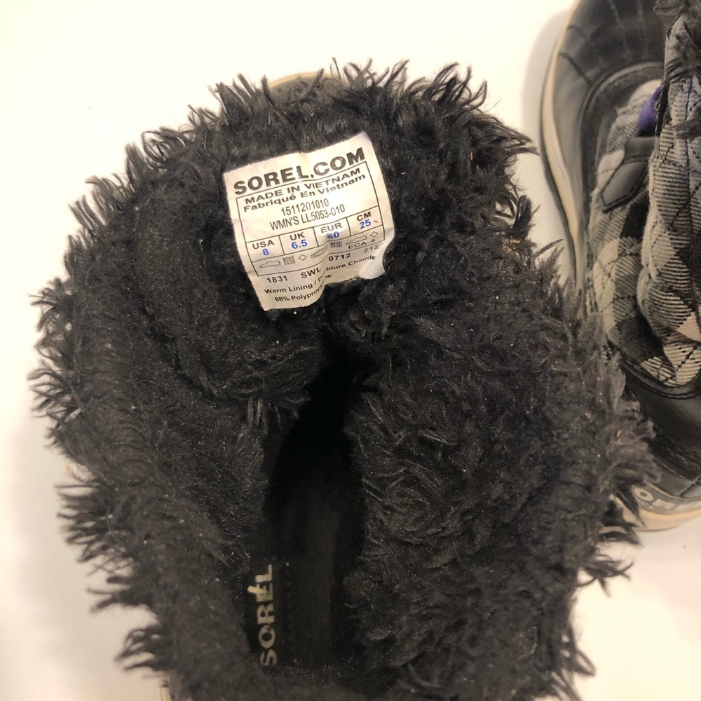 Sorel Women’s Plaid Black & White Winter Boots - Picture 5 of 5